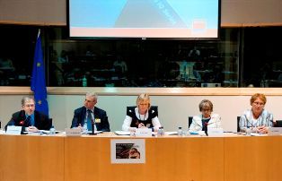 20120508media.jpg